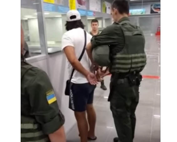 Video. Օդեսայի օդանավակայանում ՀՀ քաղաքացի է ձերբակալվել