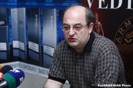 Բացառված է, որ ՀՀ-ում ԵԼՔ-ի միջոցով կկրկնվի ուկրաինական սցենարը. ԵԱՏՄ-ից դուրս գալու նախաձեռնությունը կուսակցության PR-ի համար է. Արմեն Բադալյան