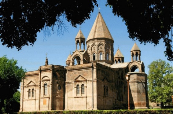 «Ֆիլոքսենիա» միջեկեղեցական կազմակերպության անդամներն այցելել են Մայր Աթոռ