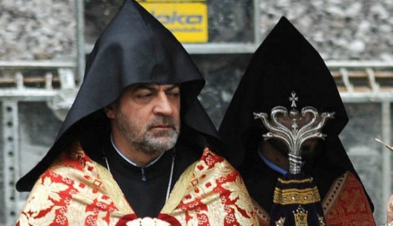 Աթեշյանի արարքն ինձ համար  անհասկանալի է. Նավասարդ արքեպիսկոպոս Կճոյան