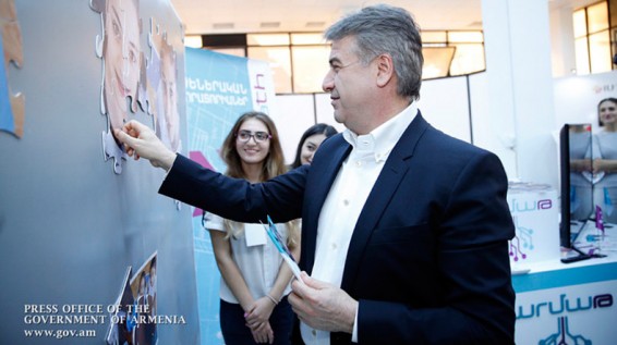 Премьер Армении Карен Карапетян посетил технологическую выставку «DigiTec Expo-2017»