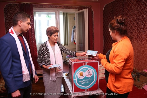 Photo. «Երևան՝ սիրո քաղաք» սոցիալական ծրագիրը շարունակվում է. օր երրորդ
