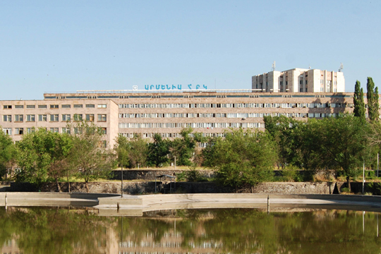 Դատապարտյալի փախուստը կազմակերպելու դեպքի առթիվ քննվող քրգործով մեղադրանք է առաջադրվել 2 անձի