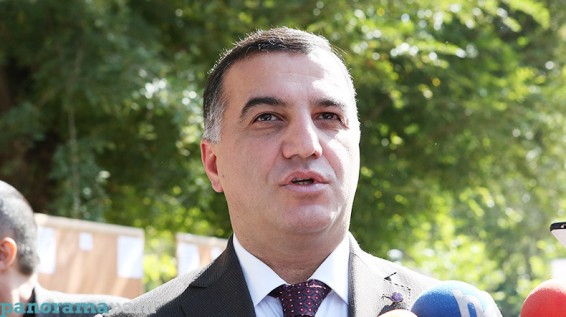 Այսօր աշխատաշուկայում ոչ լիարժեք են օգտագործում կանանց ներուժը. Արտեմ Ասատրյան