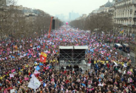Փարիզում բողոքի ակցիաներ են