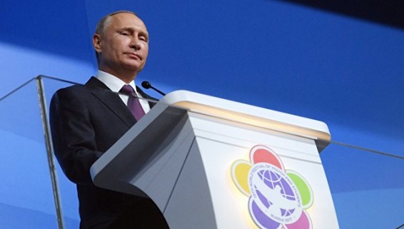 Путин заявил о намерении вернуть в Россию состоявшихся ученых