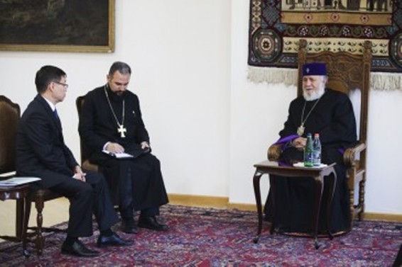 Ամենայն Հայոց Կաթողիկոսն ընդունեց Ղազախստանի նորանշանակ դեսպանին