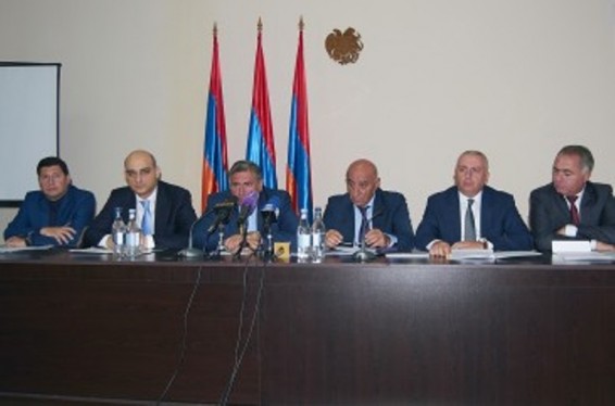 Օրենսդիր-գործադիր-բիզնես ոլորտ. այս ձևաչափով է Գյումրիում քննարկվել նոր սպանդանոցների ստեղծման հարցը