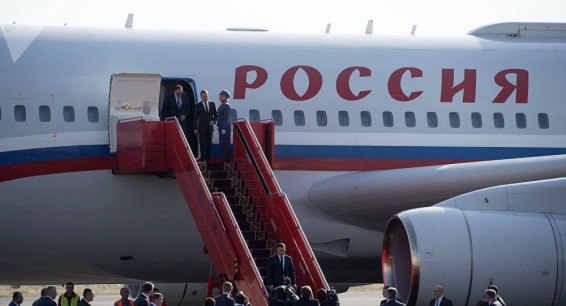 Медведев прилетел в Ереван с официальным визитом