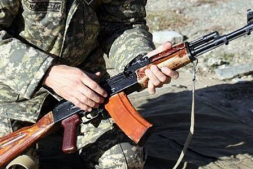 «Խլեշի քֆուրի» համար կրակել է զինակից ընկերոջ վրա. սպանության գործի նախաքննություն ավարտվել է