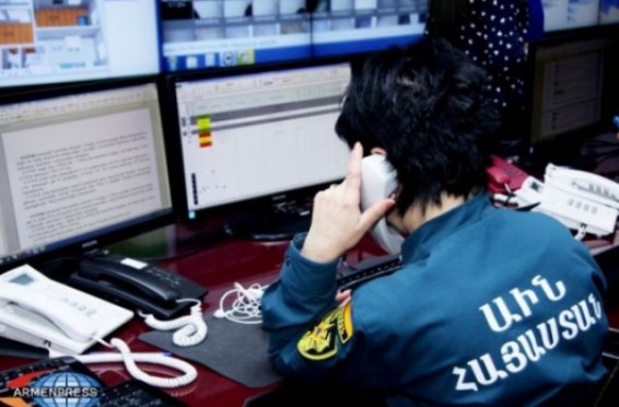 Ահազանգ. ավտոմեքենան արգելափակվել է Հրազդան գետում