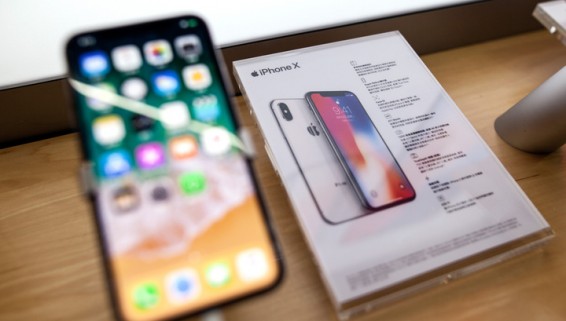 Продажи iPhone X: активизировались спекулянты