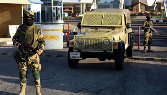 В Египте число погибших при атаке на колонну грузовиков выросло до десяти