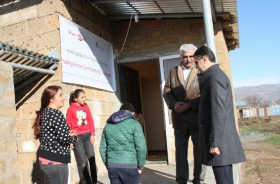 Արագածոտնում ևս մեկ ընտանիք վագոն տնակից տեղափոխվել է բարեկարգ բնակարան