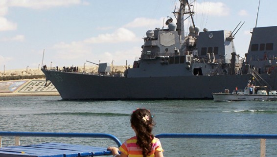 Американский эсминец заметили в Черном море