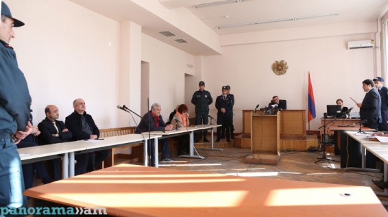 Экс-командующий Армией обороны НКР Самвел Бабаян назвал судебное дело «заказным» и отказался признать вину