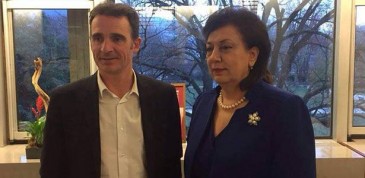 Սփյուռքի նախարար Հրանուշ Հակոբյանը հանդիպել է Գրենոբլի քաղաքապետ Էրիկ Պիոլին