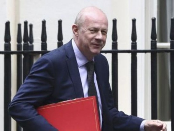 Մեծ Բրիտանիայի փոխվարչապետի համակարգչում հազարավոր պոռնոգրաֆիկ լուսանկարներ են հայտնաբերել