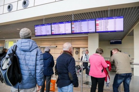 Մոսկվայի օդանավակայաններում ձյան առատ տեղումների հետևանքով մոտ 100 չվերթ է հետաձգվել