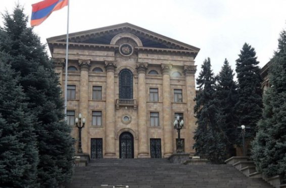 Օրենքն Աստվածաշունչ չէ, որ անվրեպ կիրառվի. բուռն քննարկում ԱԺ-ում՝ ընտանեկան բռնության կանխարգելման օրենքի նախագծի կիրառելիության շուրջ