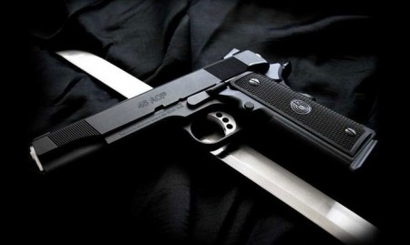 Արմավիրի մարզում 8 անձ, այդ թվում՝ ոստիկանության նախկին աշխատակից, մեղադրվել է ծանր հանցանքների կատարման մեջ