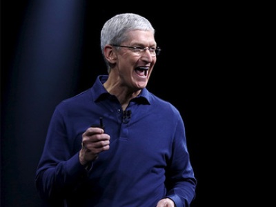 Apple-ը Թիմ Քուքին պարտավորեցրել է մասնավոր ինքնաթիռներով թռչել