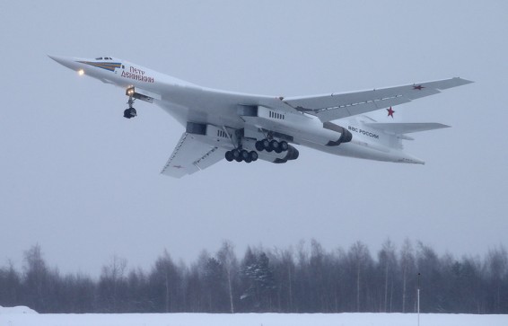 Путин: новый Ту-160 «Петр Дейнекин» укрепит ядерную триаду РФ