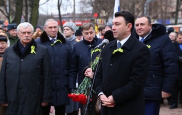 «Անվիճարկելի է հայ ժողովրդի նշանակալի դերը Լենինգրադի պաշտպանության գործում». Էդուարդ Շարմազանով