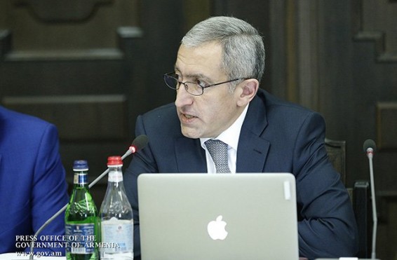 Աշոտ Մանուկյանը կշարունակի պաշտոնավարել