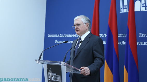 Глава МИД Армении: Президент Франции Э. Макрон ни о каких территориальных уступках в карабахском вопросе не говорил