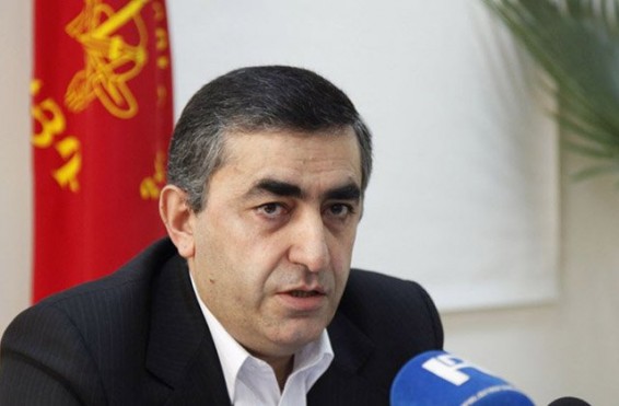 «Ինչպե՞ս է լինում, որ գնում ենք օտար երկրներ և այնտեղ մեզ ավելի պաշտպանված ենք զգում, քան մեր սեփական երկրում». Արմեն Ռուստամյան