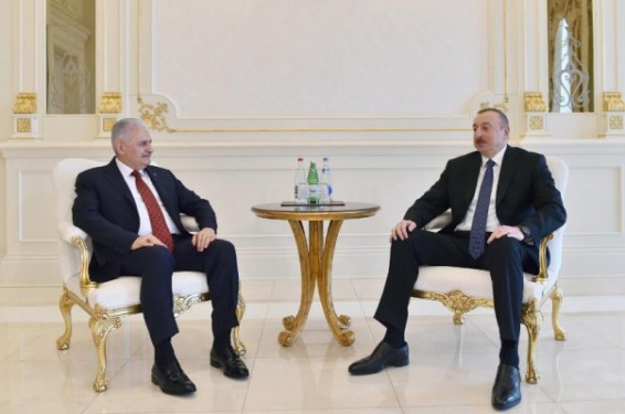 Ալիևը Բաքվում ընդունել է Թուրքիայի վարչապետին