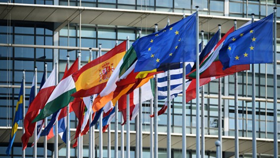 В ЕС призвали глав Сербии и Косово не допустить эскалации ситуации