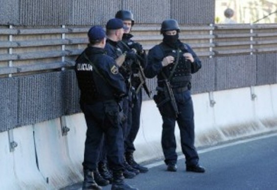 Սերբիայում սրճարաններից մեկում տղամարդը սպանել է կնոջն ու ևս մի քանի մարդու