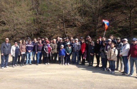 Պարույր Հայրիկյանը միացել է «Իմ քայլը» նախաձեռնության քայլերթին
