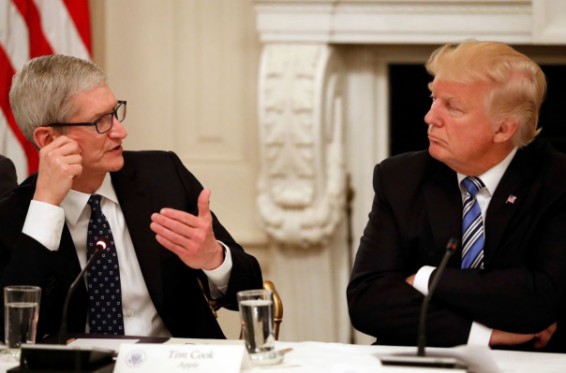 Թրամփը փակ դռների հետևում հանդիպել է Apple-ի ղեկավարի հետ