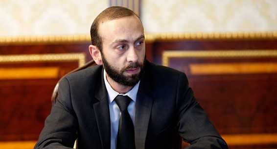 Первый вице-премьер Армении выслушал жалобы военкоматчиков: их обеспечат работой