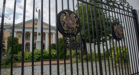 Посольство Армении в России развеяло мифы о строительстве в доме Лазаревых