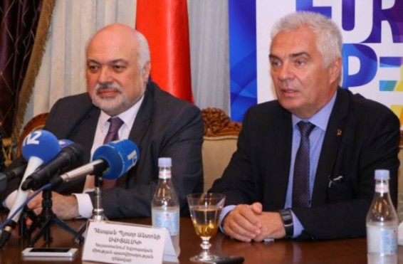 Հայ օպերային արվեստի վառ ներկայացուցիչները հանդես եկան Եվրոպայի օրվան նվիրված համերգին