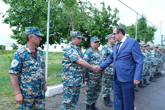ԱԻ նախարարն այցելել է Լուսակերտի ուսումնական կենտրոն և Գառնիի երկրաֆիզիկական դիտարան