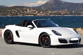 Porsche Boxster-ում վարորդական աթոռը կենտրոնում են տեղադրել