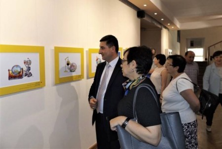Բնապահպանական բարդ խնդիրները ներկայացվել են երգիծանկարչության լեզվով