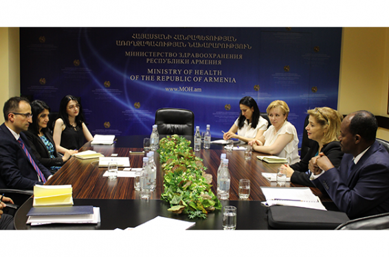 Ծխելու դեմ պայքարի նախագծի լրամշակված տարբերակն աշնանը կուղարկենք խորհրդարան. Նախարարն ընդունել է ՀԲ ներկայացուցչին