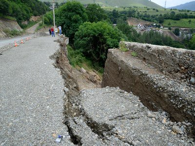 Վանաձոր-Ալավերդի միջպետական ճանապարհին գետի վարարման դեմ հենապատեր են կառուցվել