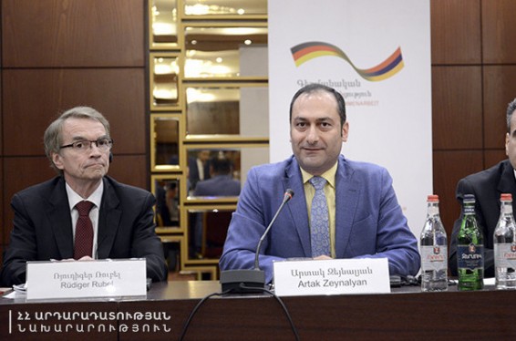 Դատարաններն ազատ են, Հայաստանում արտոնյալներ չեն լինելու. Արտակ Զեյնալյան