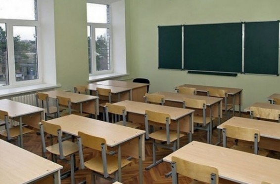 Նորավանի դպրոցի տնօրենն էլեկտրիկին միաժամանակ ձևակերպել է բակապահի, վառարան վառողի և պահակի հաստիքներին, յուրացրել աշխատավարձի մի մասը
