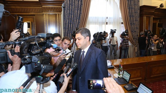 Արա Վարդանյանը հիմնադրամի բանկային քարտից օգտվել է մի քանի անգամ. Արթուր Վանեցյան