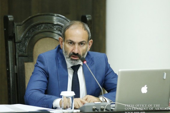 Վարչապետը հանդիպել է Ռոբերտ Աբաջյանի հորը, նրանք չեն արտագաղթել արտերկիր՝ աշխատելու այնտեղ