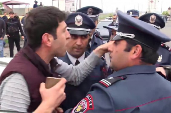 Ոստիկանների կողմից լրագրող Տիրայր Մուրադյանի մասնագիտական գործունեությանը խոչընդոտելու փաստով քրգործի նախաքննությունն ավարտվել է