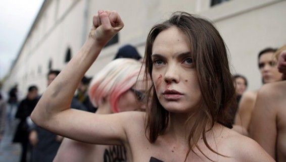 Femen не связывает смерть своей основательницы с деятельностью движения